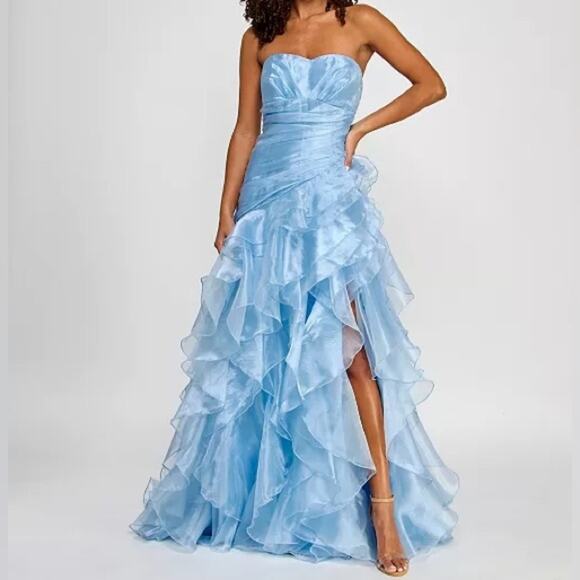 Say Yes Juniors' Ruffled Strapless Ball Gown Light Blue Sz 9/10 NWT - Picture 1 of 10